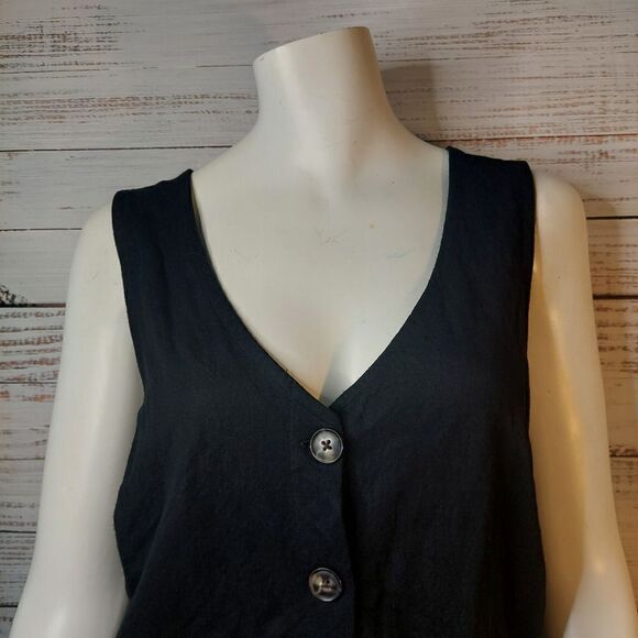 Womans Reitman's Sleeveless Top - Picture 4 of 10